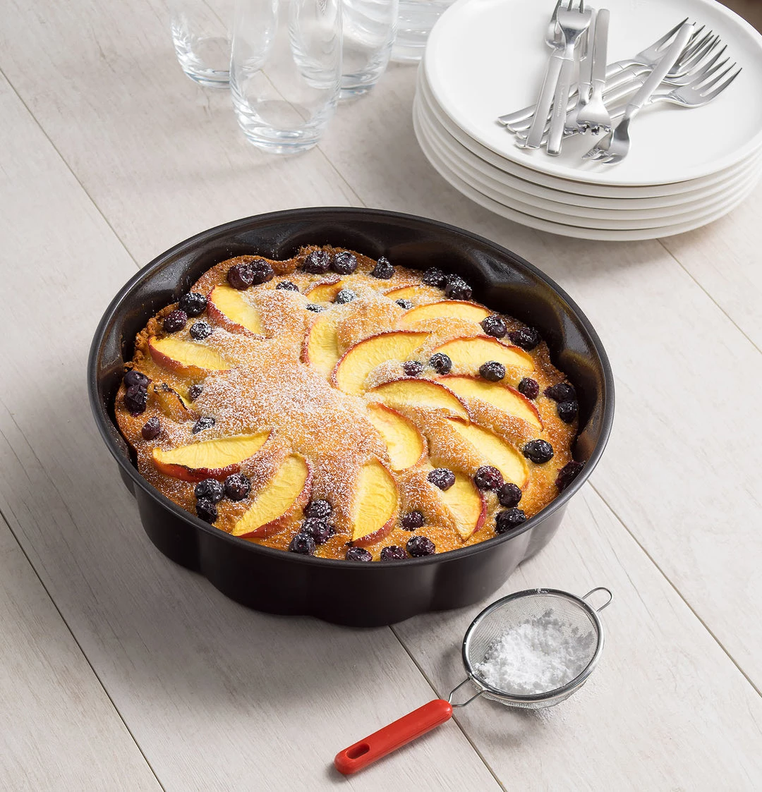 Ballarini La Patisserie Nonstick 10.25-inch Scalloped Round Cake Pan 4 Ballarini La Patisserie Nonstick 10.25-inch Scalloped Round Cake Pan - Image 4